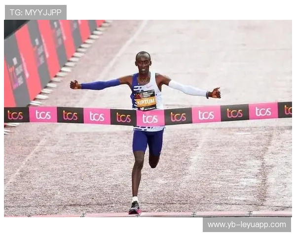 东京马拉松鸣枪，基普乔格刷新赛会纪录，马拉松 基普乔格