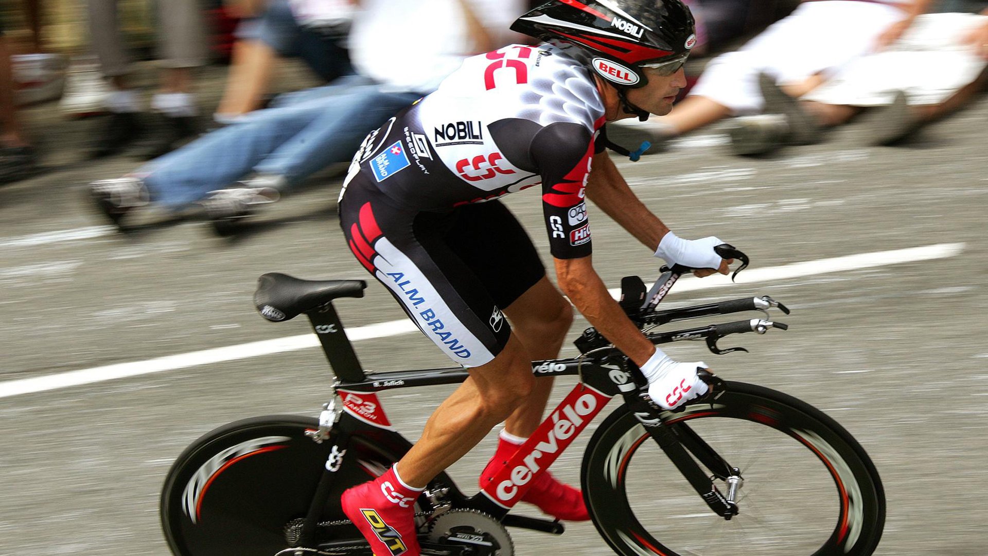 马刺训练营开展战术对抗强化防守理解，马刺队训